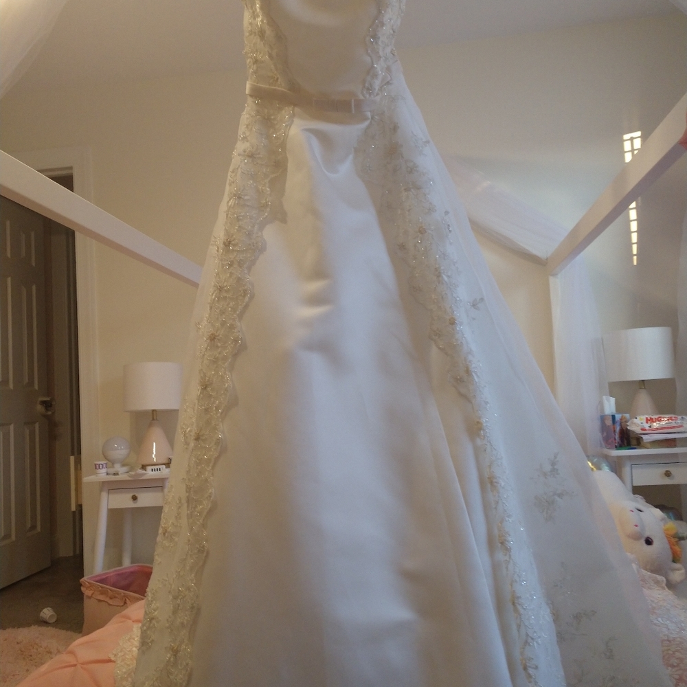 Wedding dress